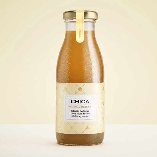 Chica · Lemon, olive leaves, basil and mint