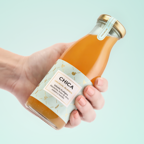 Chica · Mandarin, olive leaves, rosemary and thyme